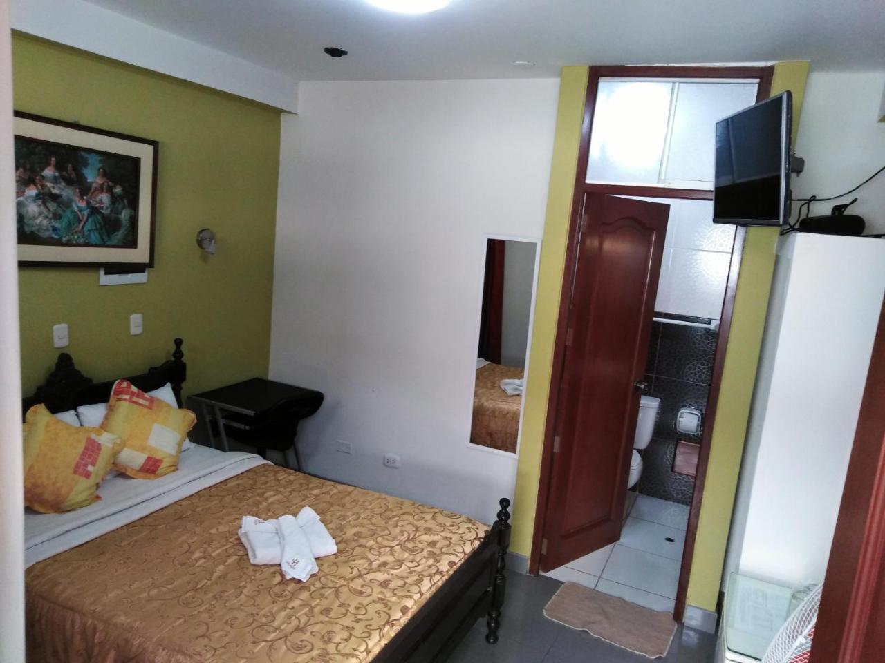 Hotel Plaza Bolognesi 344 Trujillo Zewnętrze zdjęcie
